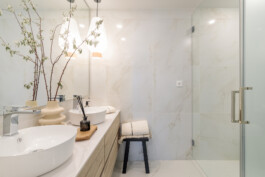 Baño completo piso Piloto Benidorm (Alicante) 