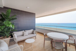 Terraza y vistas piso Piloto Benidorm (Alicante) 