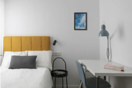 Habitación individual mesa trabajo piso San Carlos (Alicante) 