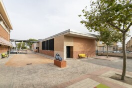 Fachada general comedor CEIP El Castillo, Monóvar (Alicante) 